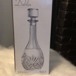 DUBLIN CRYSTAL WINE DECANTER